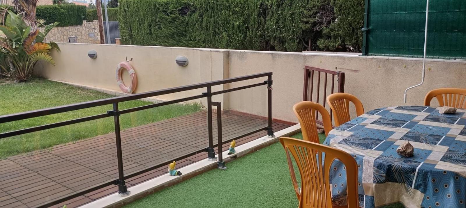 Apartamento Con Terraza Y Acceso Directo A La Piscina Y A 50 M De La Playa Miami Playa Esterno foto
