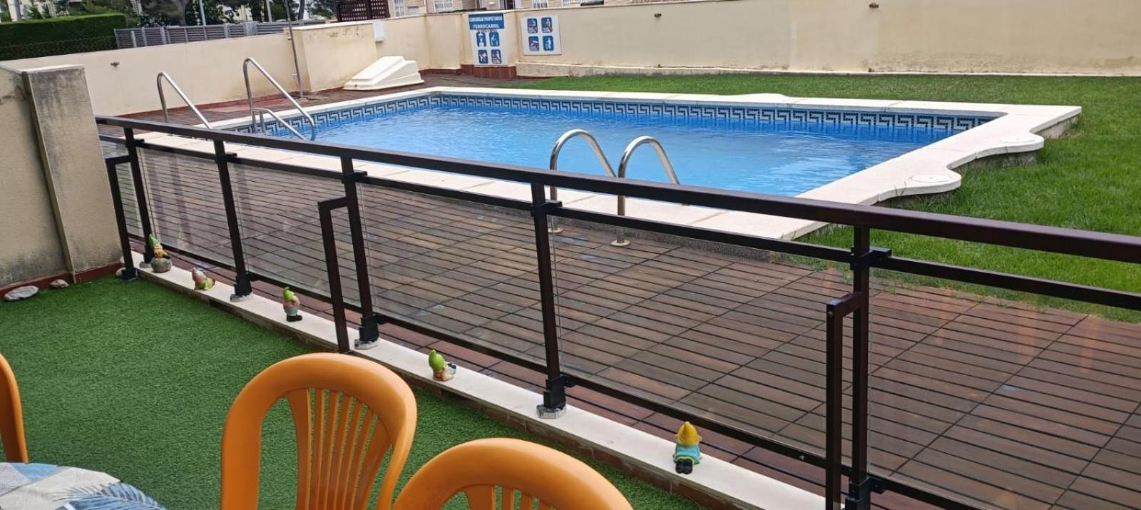 Apartamento Con Terraza Y Acceso Directo A La Piscina Y A 50 M De La Playa Miami Playa Esterno foto